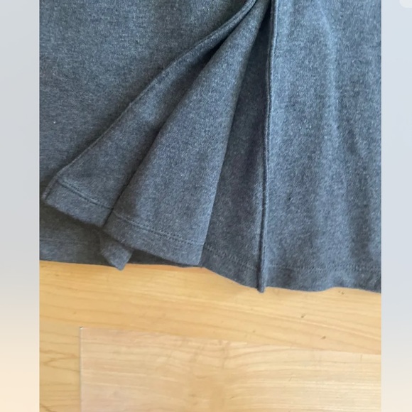 ATHLETA dark gray skirt size XS front zippers pleat Knee Length Athletic G19 - Picture 2 of 4